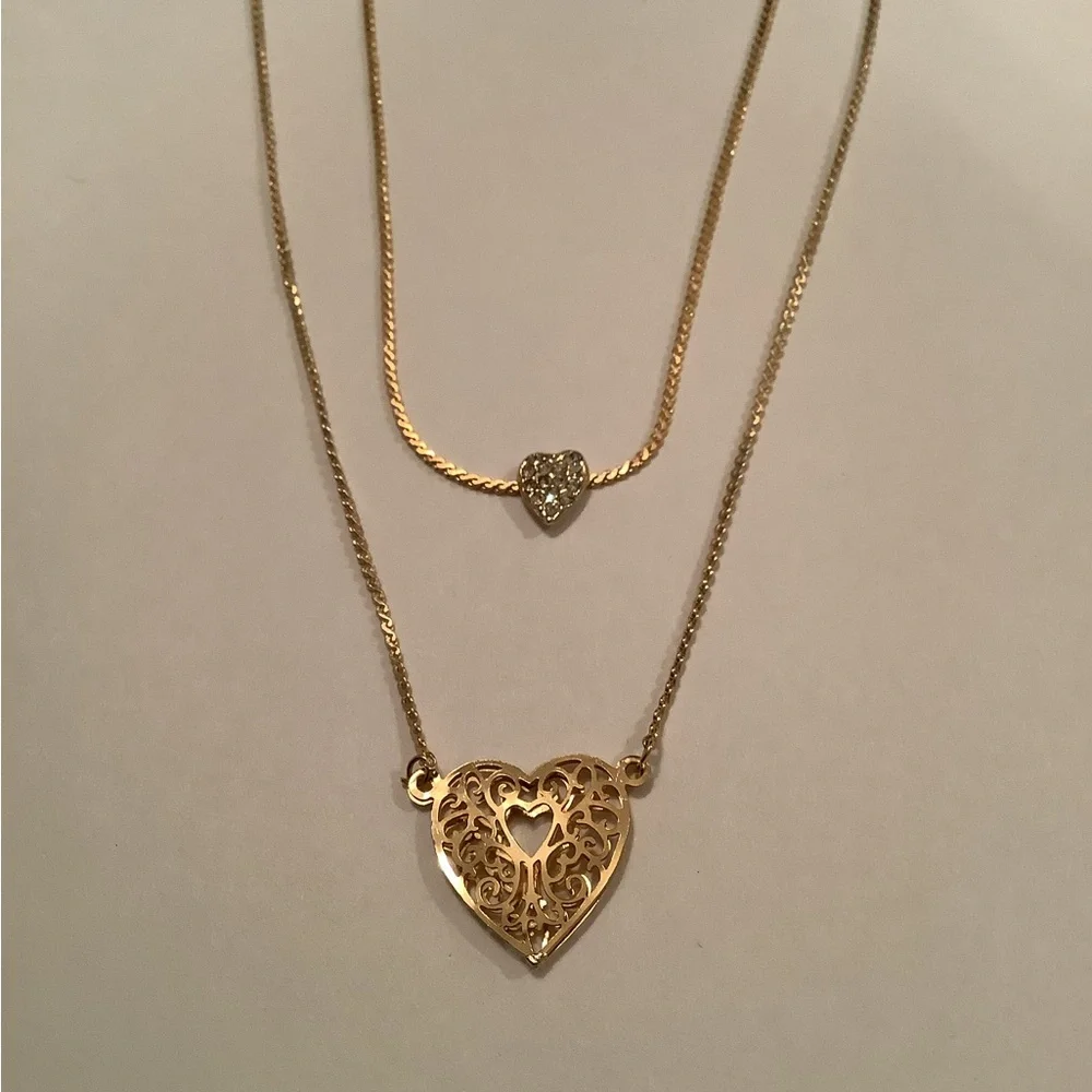 TLC ❤️NWOT Vintage dainty filigree cage Heart Necklace - Picture 4 of 7